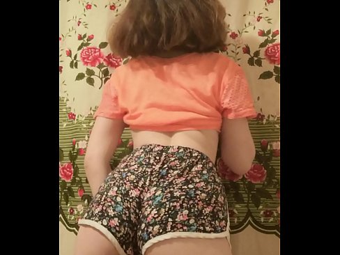 ❤️ Sexy jonge babe dy't har koarte broek op 'e kamera útstrielet ️❌ Moaie porno op fy.serviporno.ru ☑