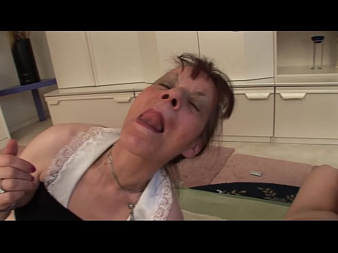 ❤️ Twa beppes en ien pake hawwe in trijetal ️❌ Moaie porno op fy.serviporno.ru ☑